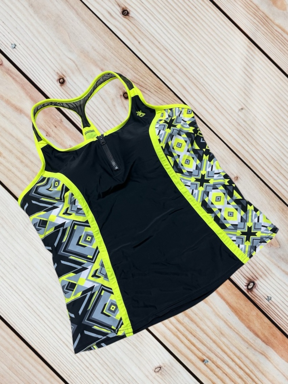 ZeroXposur size 16 black yellow tankini top
